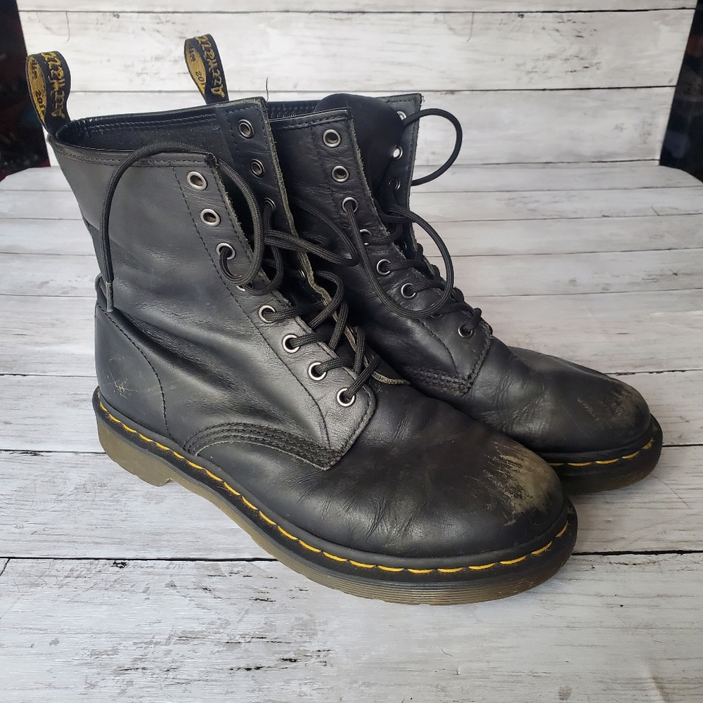 Vintage Doc Marten matte black boots